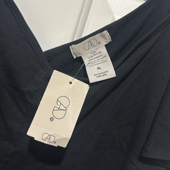 NEW w/tags Black cold shoulder XL body suit with ruffle sleeve - Picture 6 of 7